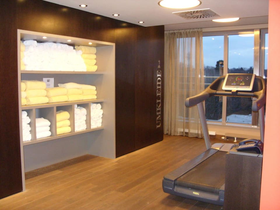 Wellness- und Fitnessbereich Lindner Hotel Vienna Am Belvedere, part of JdV by Hyatt