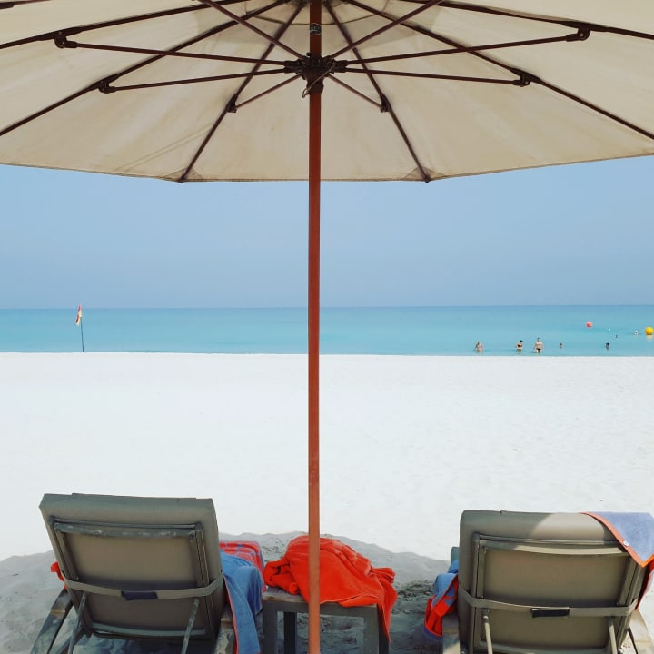 Strand Saadiyat Rotana Resort &  Villas