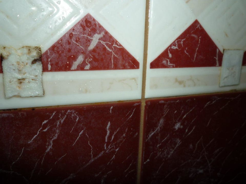 Schimmel im Bad  Hotel ValleMar