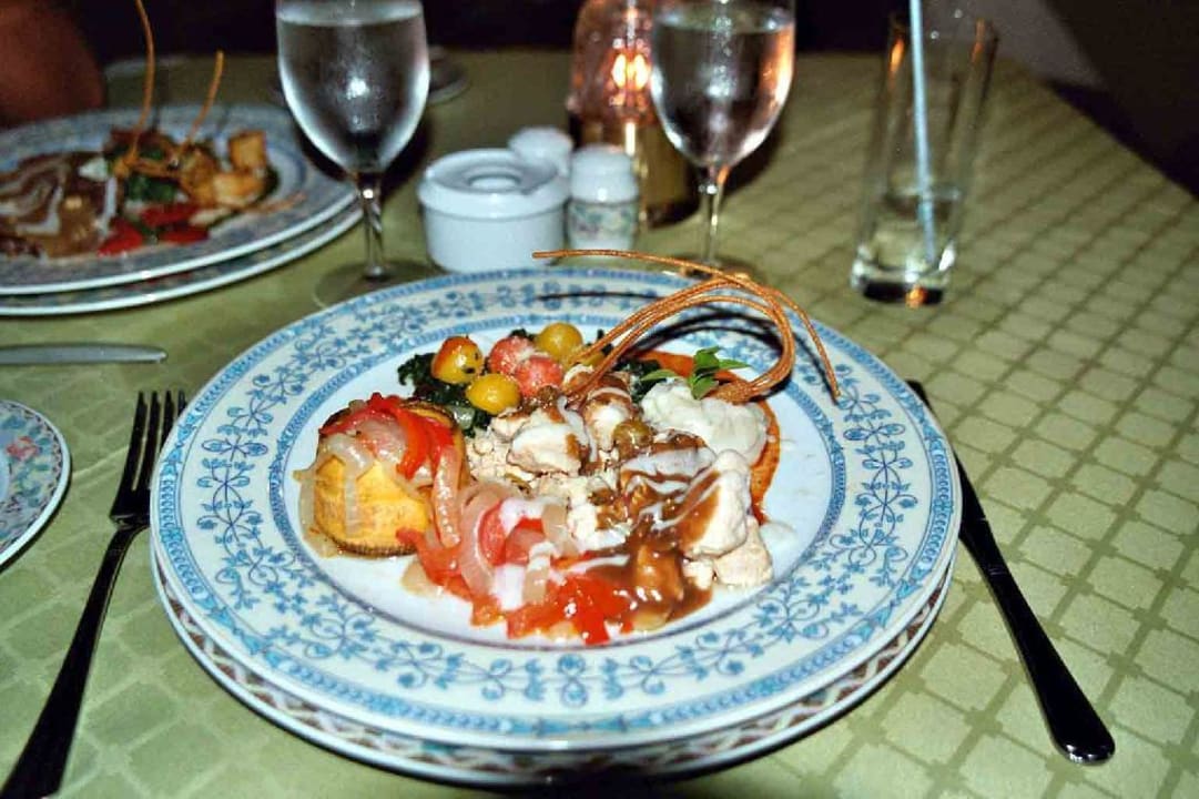 Dekoriertes Essen Hotel Playa Pesquero