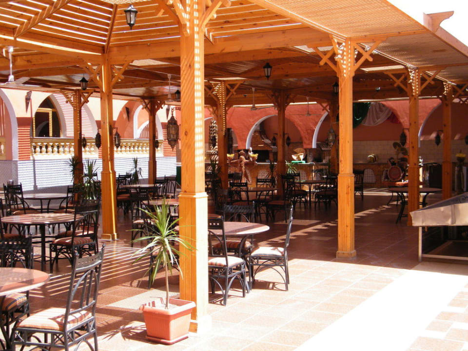 Italian Restaurant Pickalbatros Alf Leila Wa Leila Resort - Neverland Hurghada