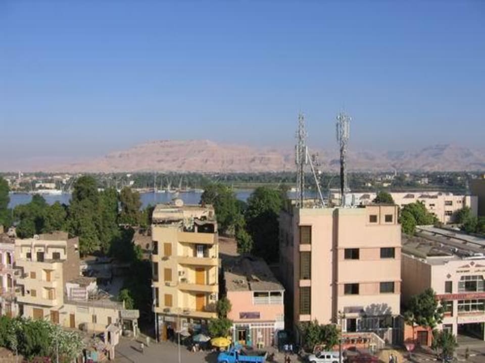 Blick vom Roofgarden zum Nil und zur Westbank Emilio Hotel Luxor