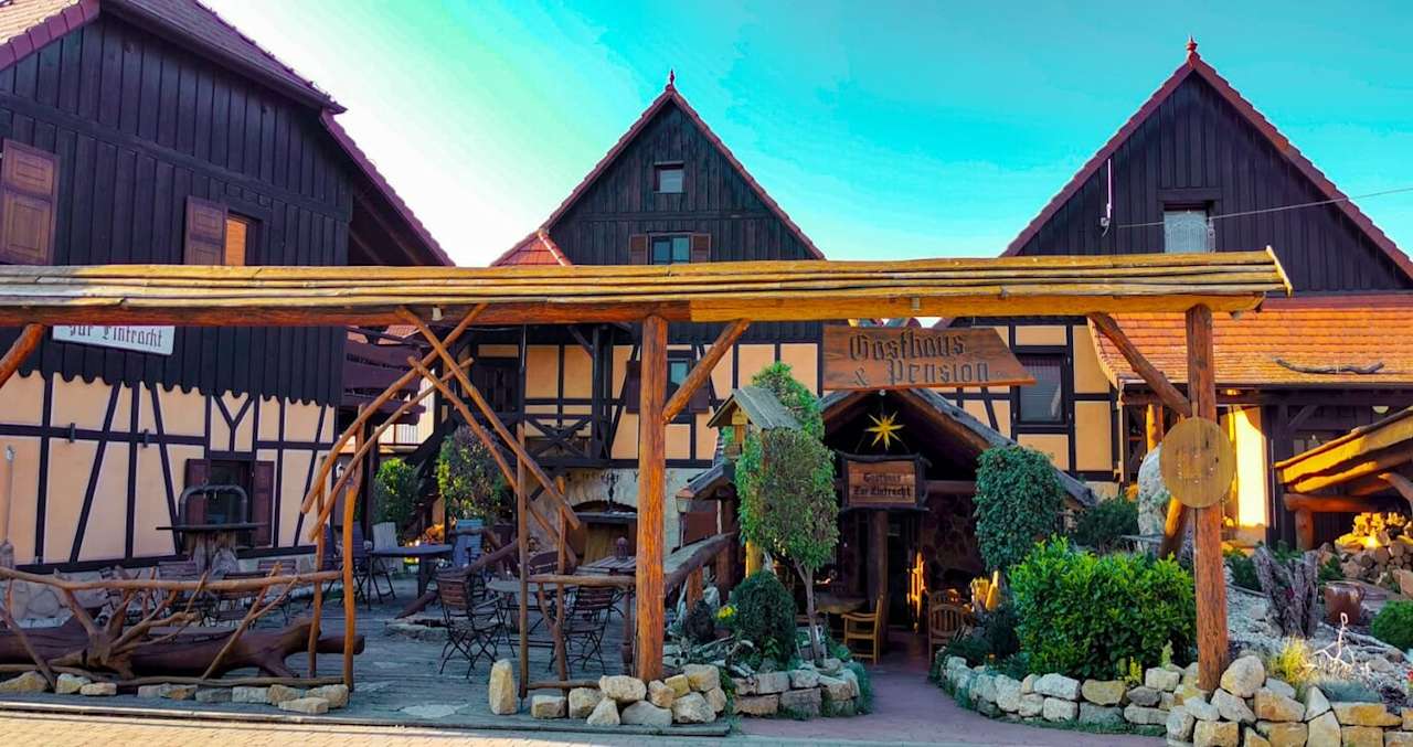 Außenansicht Zur Eintracht Gasthaus Pension Festsaal