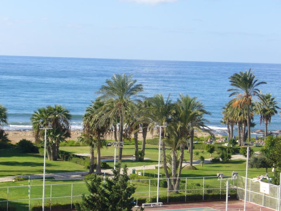 Blick vom Balkon Constantinou Bros Athena Royal Beach Hotel