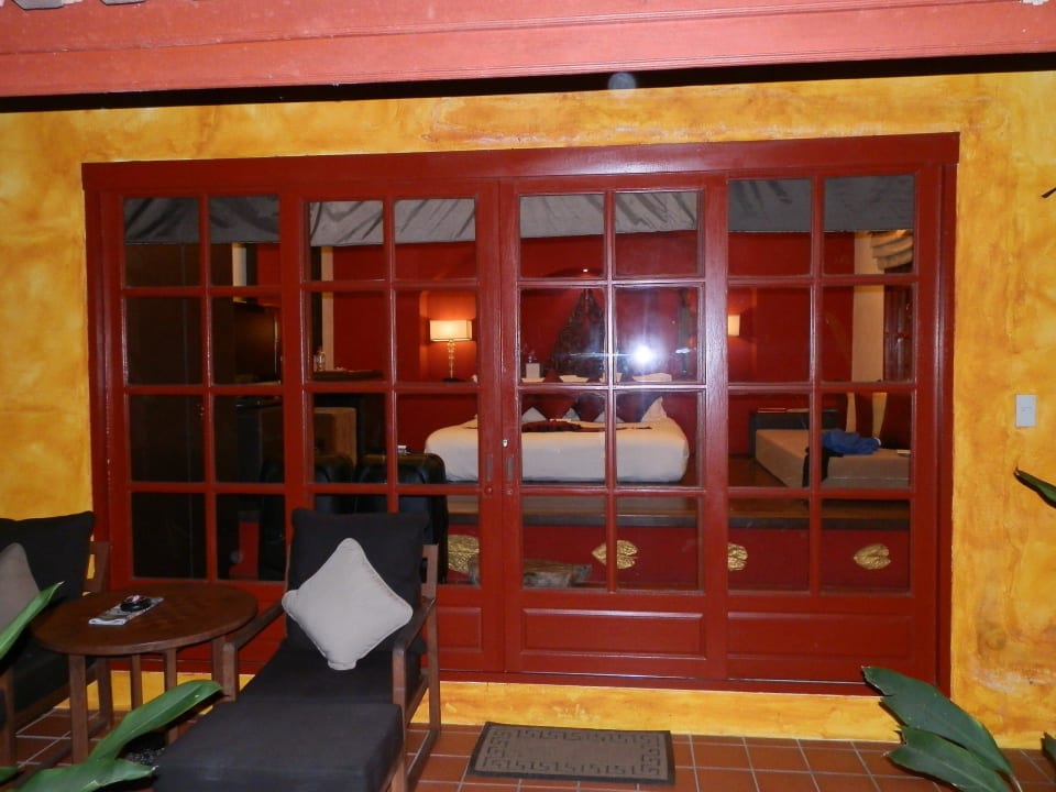 Zimmer Front mit Sitzgelegenheit  Zazen Boutique Resort & Spa