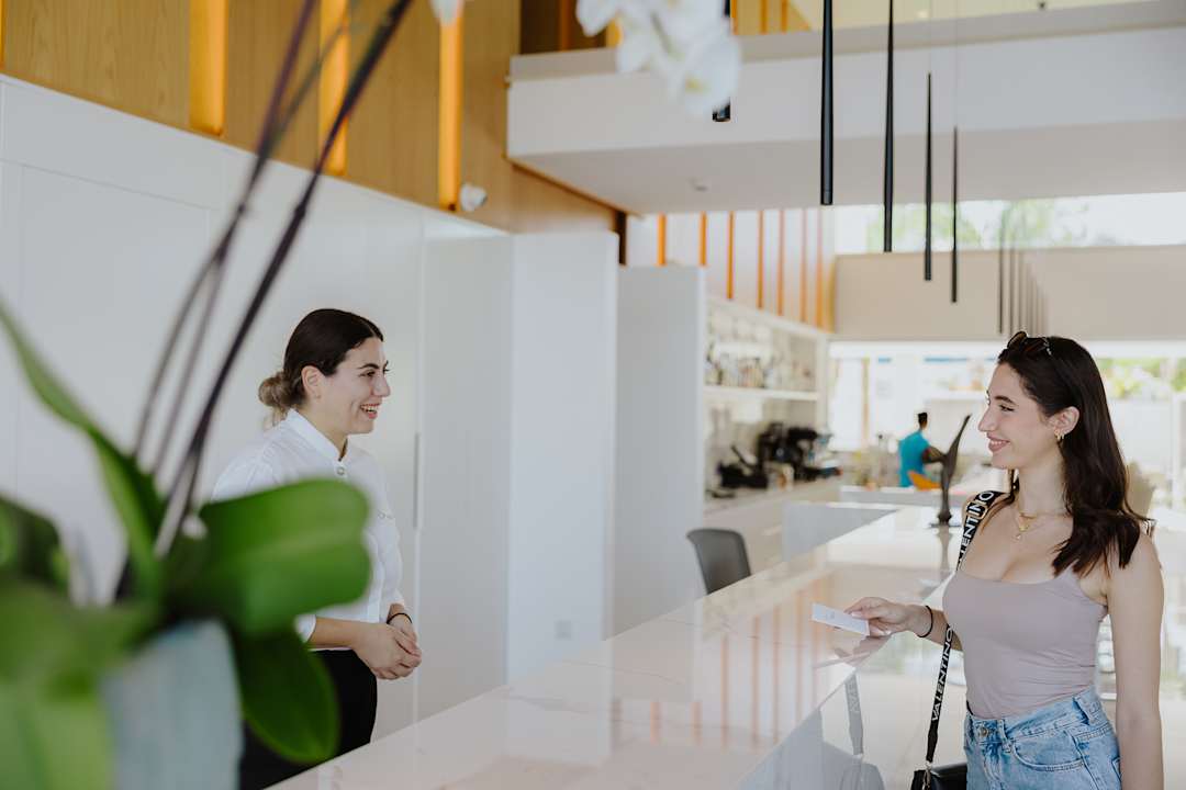 Lobby Tasia Maris Seasons
