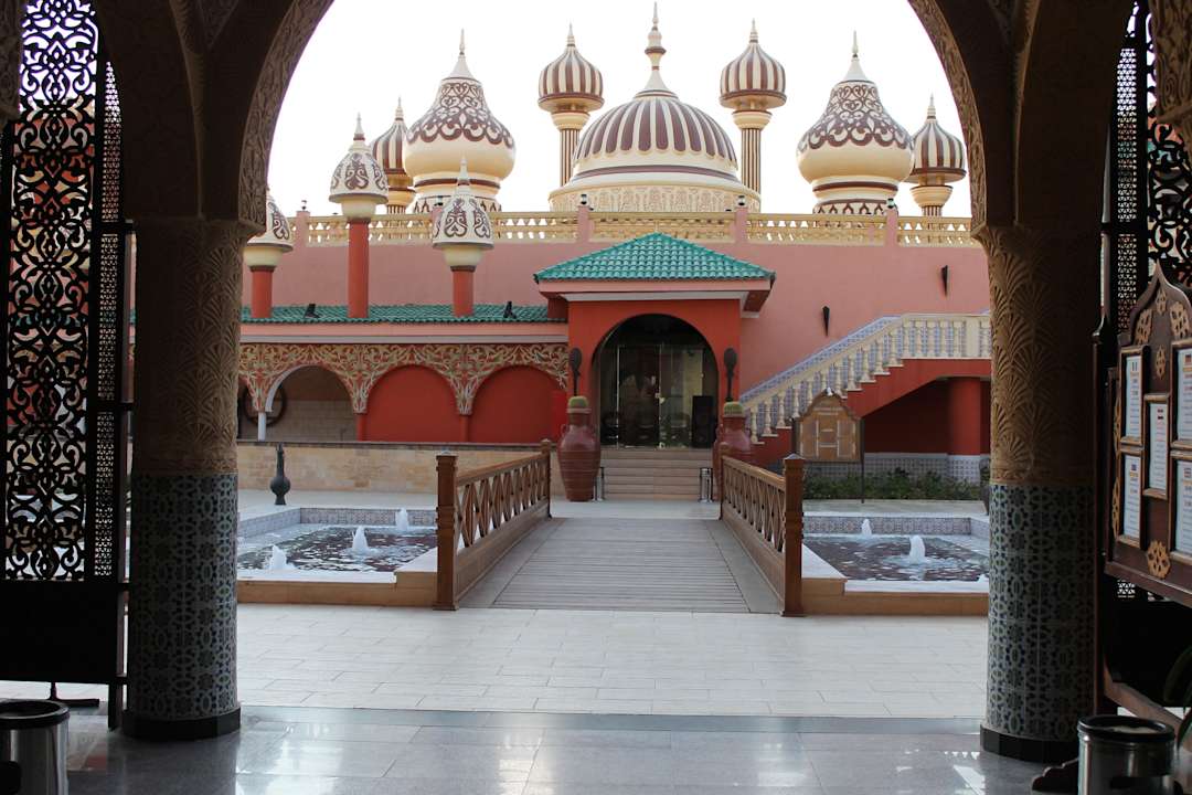 Eingang zur Arena Pickalbatros Alf Leila Wa Leila Resort - Neverland Hurghada