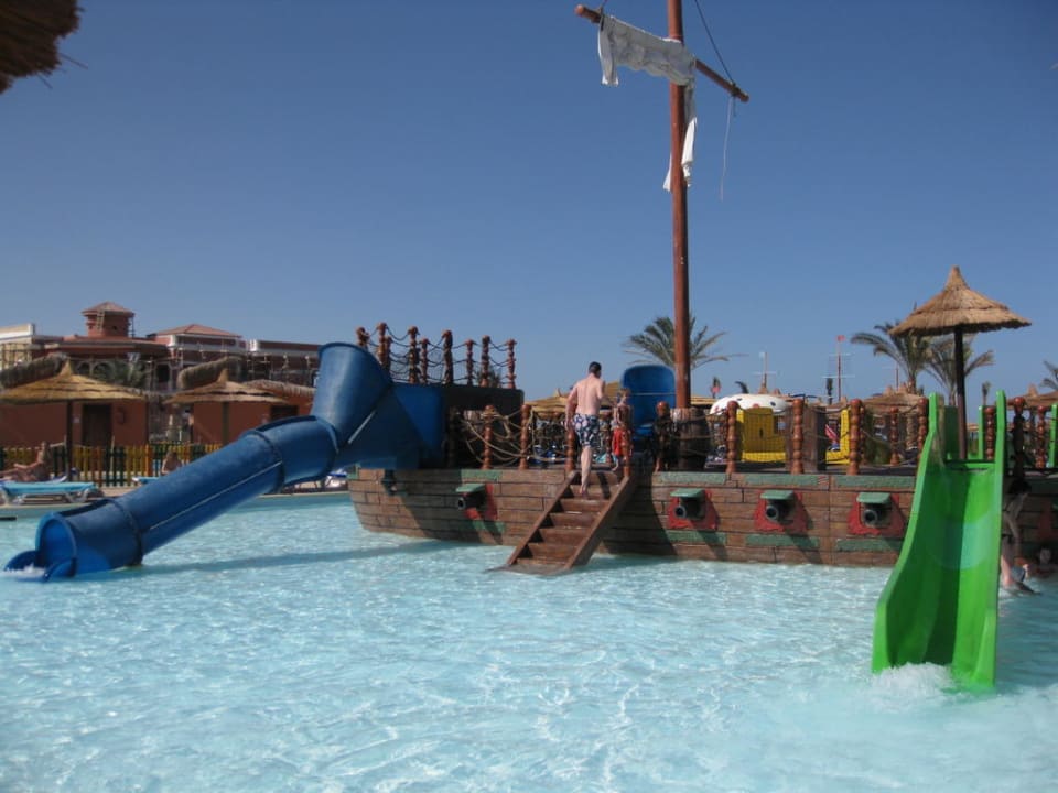 Горки для детей Titanic Beach Spa & Aqua Park