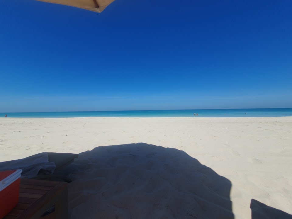 Strand Saadiyat Rotana Resort &  Villas