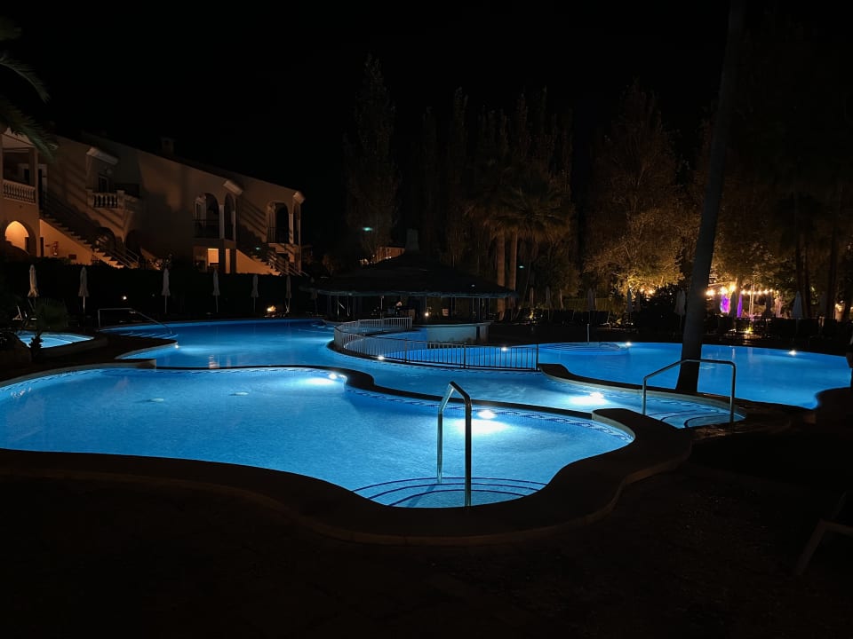 Pool R2 Lago Playa Park