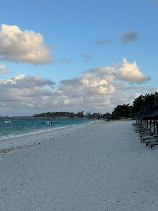 Strand Crystals Beach Resort Belle Mare, a member of Radisson Individuals