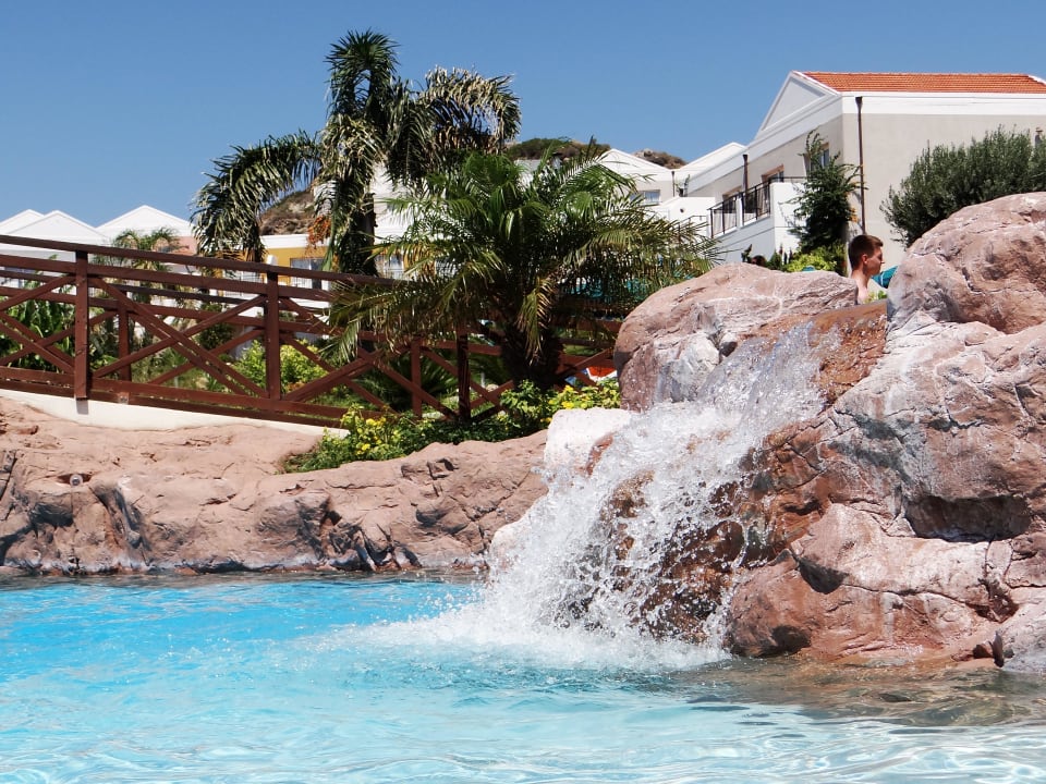 Wasserfall im Pool Cyprotel Faliraki