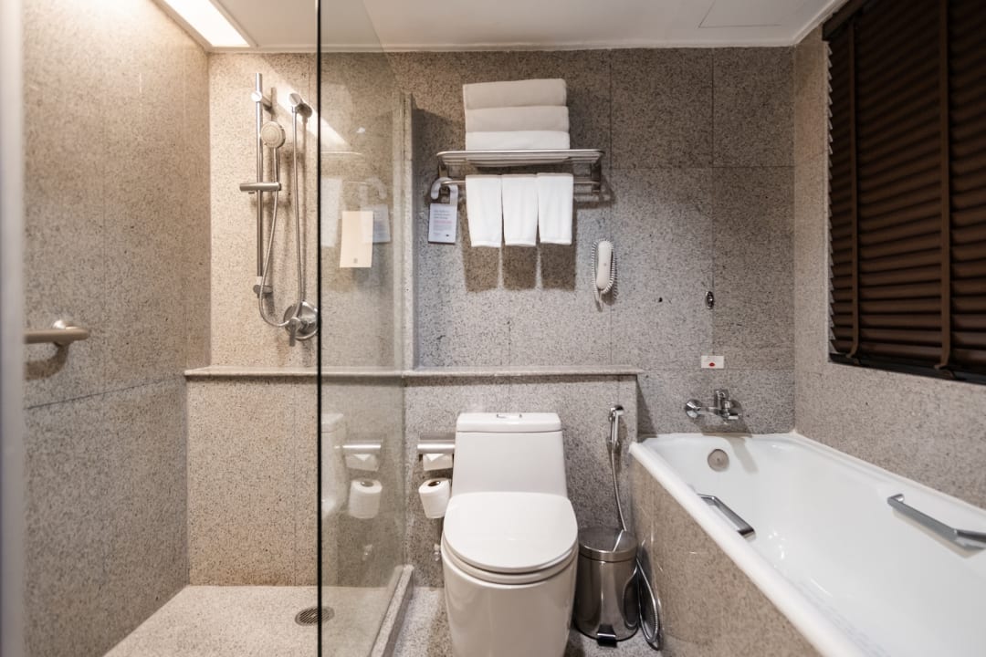 Zimmer Ramada Plaza by Wyndham Bangkok Menam Riverside