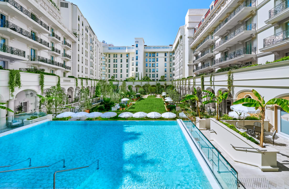 Pool Hotel Carlton Cannes, A Regent Hotel