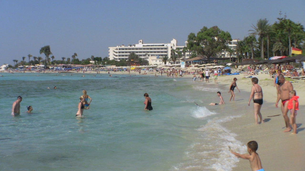 Am Strand Hotel Nissi Beach Resort