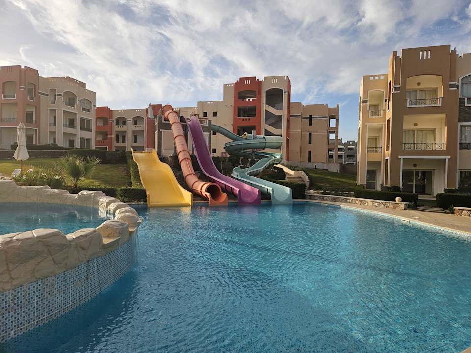 Pool Oyster Bay Beach Resort - Luxury Serviced Condo