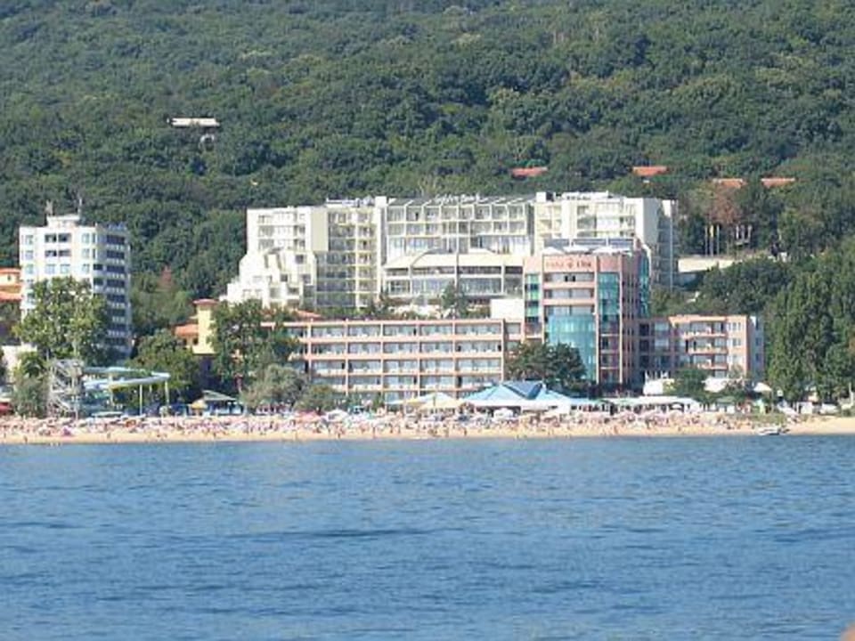 Blick auf das Hotel vom Meer Park Hotel Golden Beach