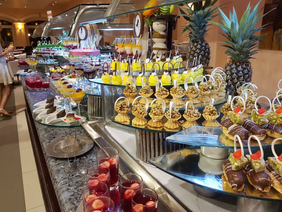 Gastro Premier Le Reve Hotel & Spa