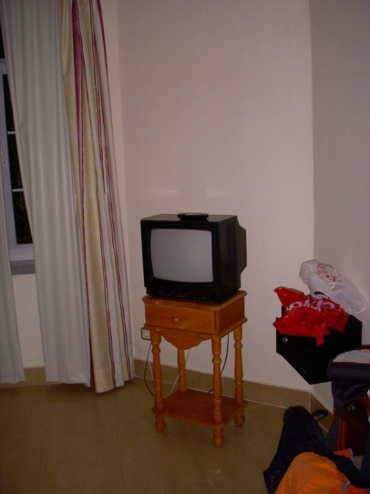 Esta es la habitación de un 4 estrellas? Globales Reina Cristina