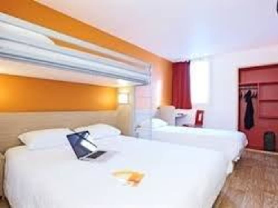 Guest Room Kyriad Rouen Sud - Val de Reuil