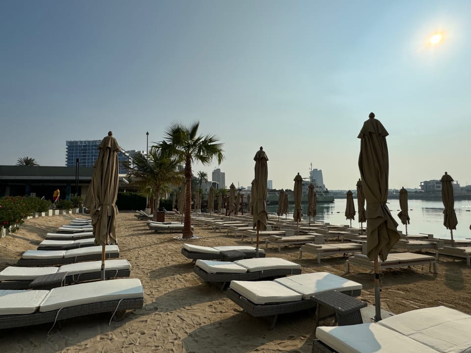 Strand Conrad Abu Dhabi Etihad Towers
