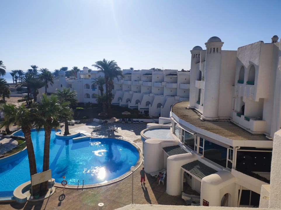 Ausblick Hotel El Mouradi Skanes Beach