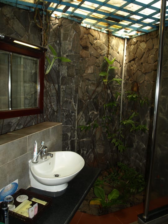 Bepflanzung im Bad Hoang Ngoc Beach Resort