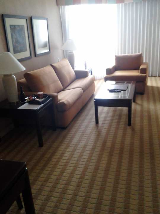 Very large living room Hotel Clarion Suites Guatemala City