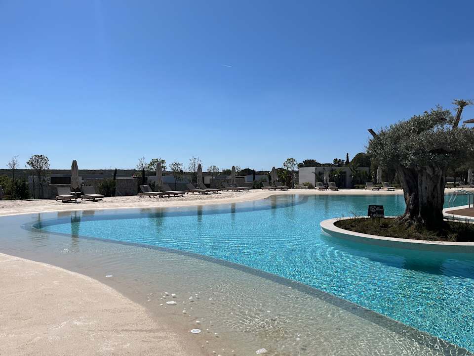 Pool Anda Barut Collection