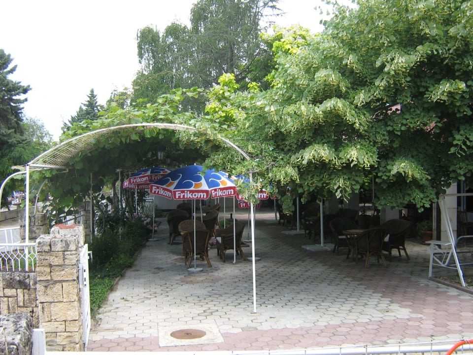 Garden Hotel Lagadin