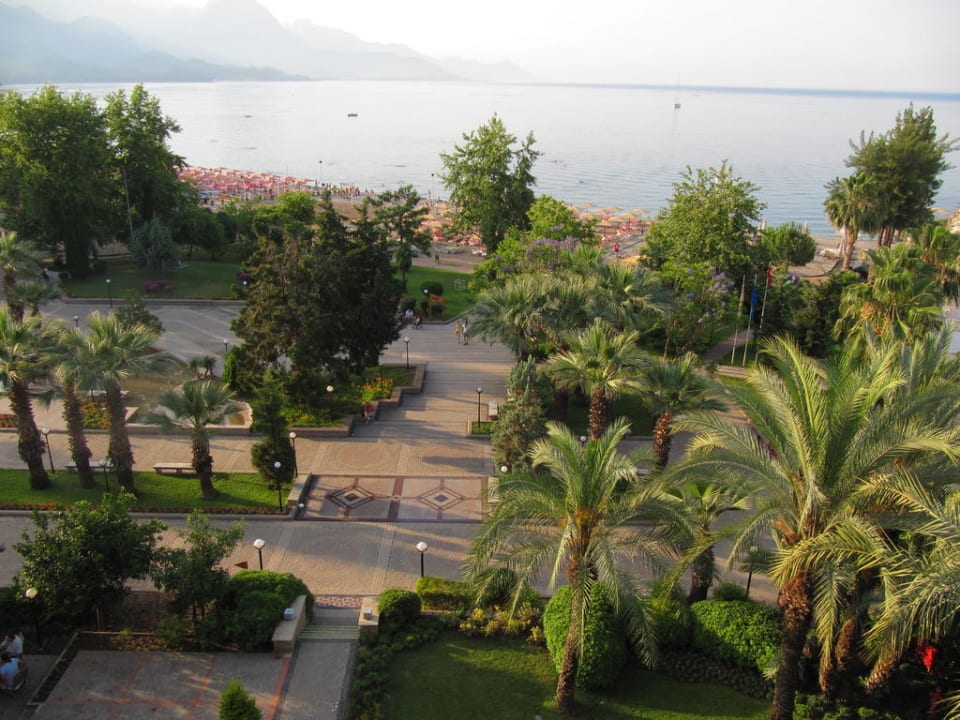 Der Weg zum Strand İmperial Turkiz Resort Hotel