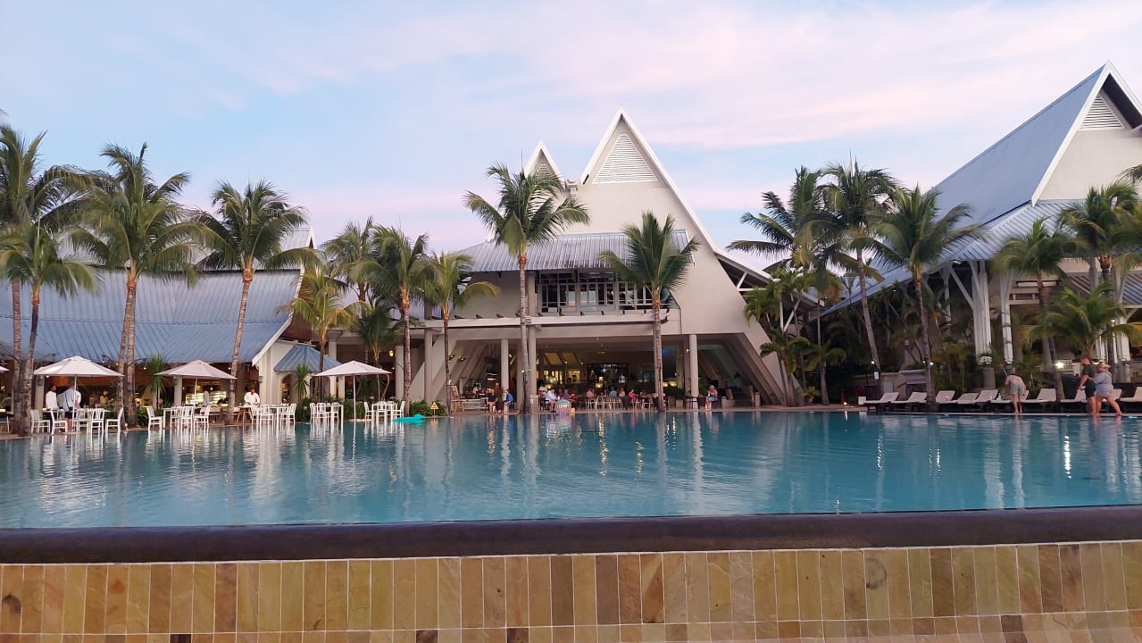 Pool Victoria Beachcomber Resort & Spa