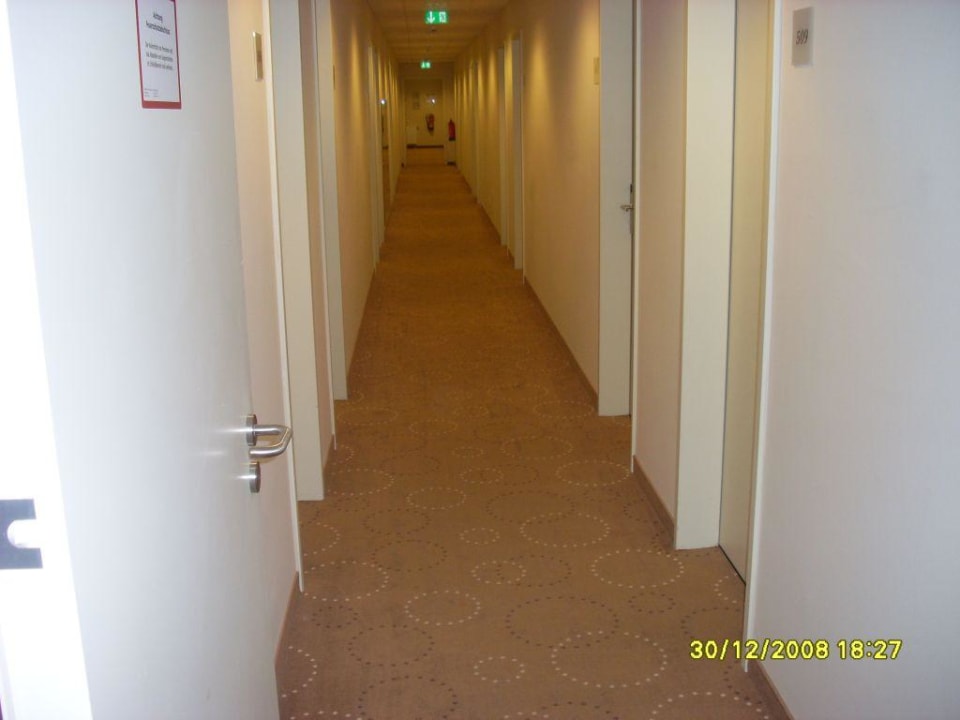 Hotelflur B&B Hotel Berlin City-Ost