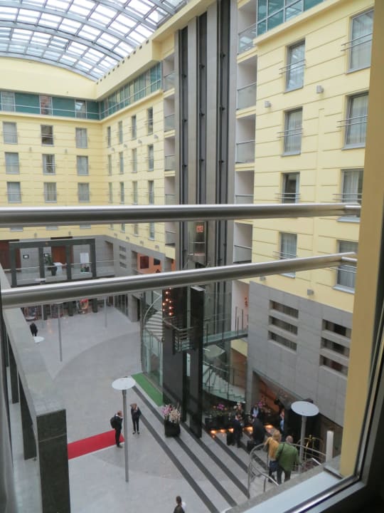 Blick aus meinem Fenster in den Innenhof Wyndham Wroclaw Old Town