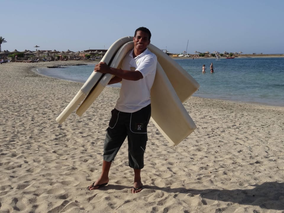 Der Strand und Mahmud strahlen Shams Alam Beach Resort