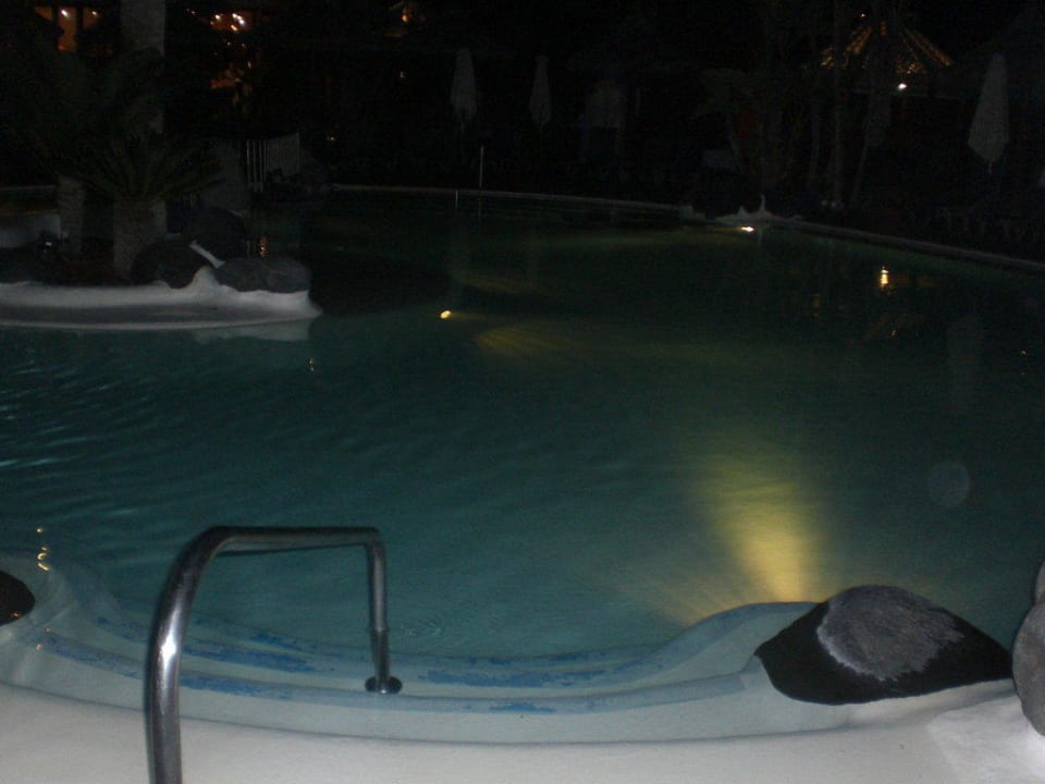 Pool bei Nacht Corallium Beach by Lopesan Hotels - Adults only
