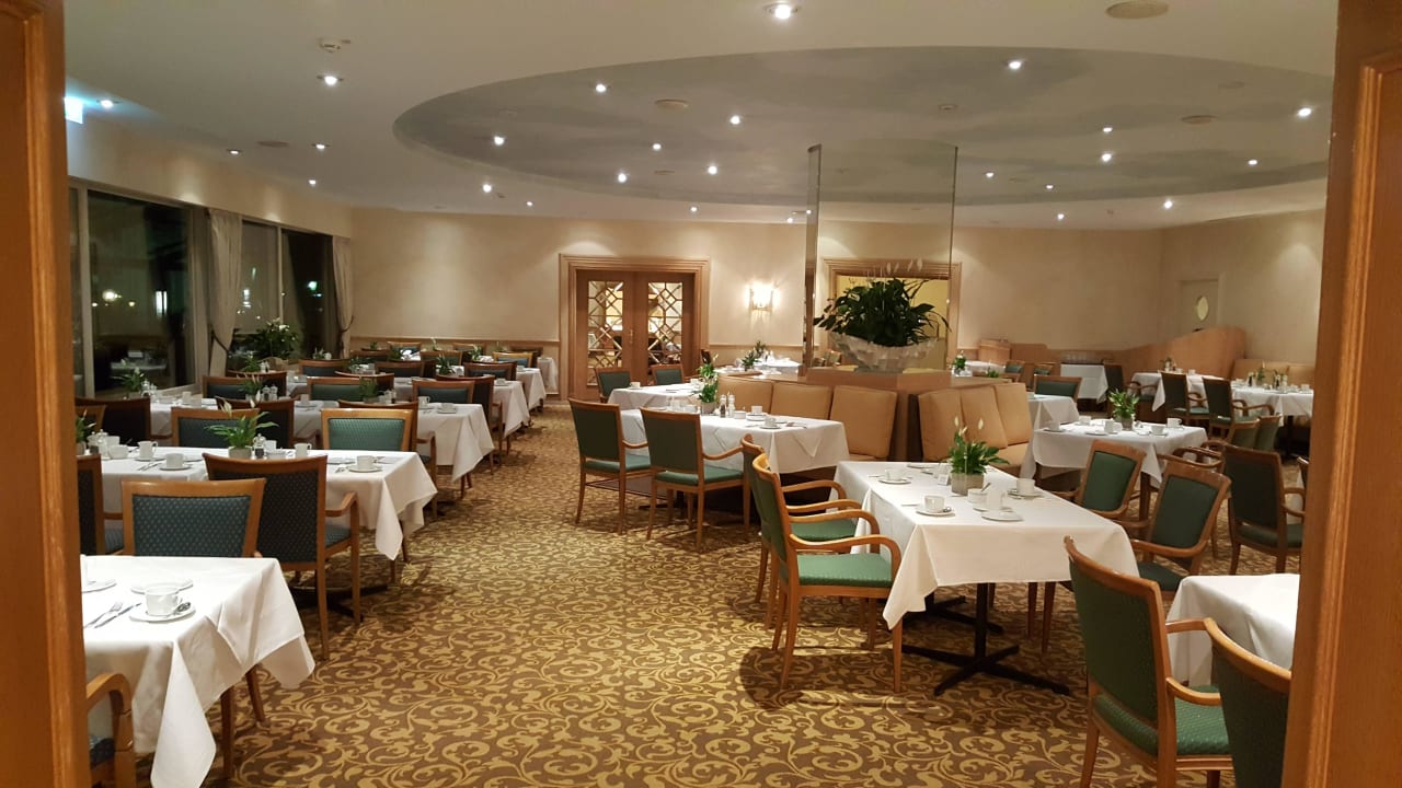 Frühstücksraum Steigenberger Hotel Bad Neuenahr