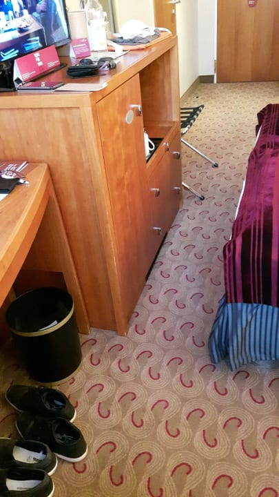 Durchgang Bett Minibar Crowne Plaza ® Hamburg - City Alster