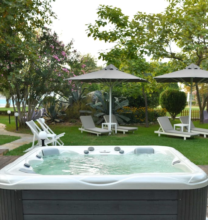 Gartenanlage Olympian Bay Grand Resort