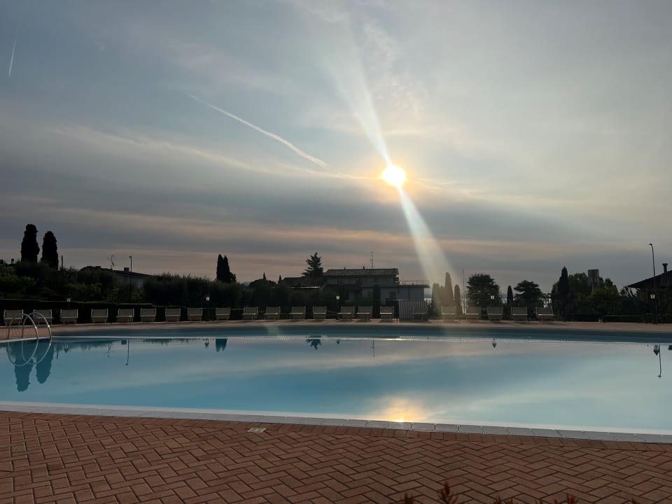 Pool Le Terrazze sul Lago - Hotel & Residence
