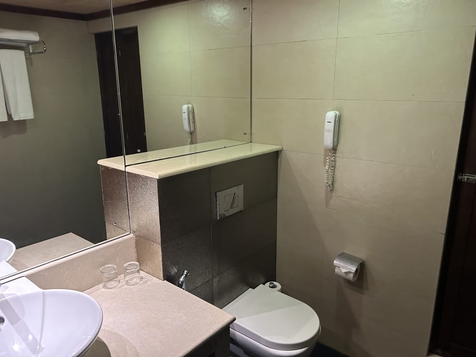 Zimmer Royal Palms Beach Hotel