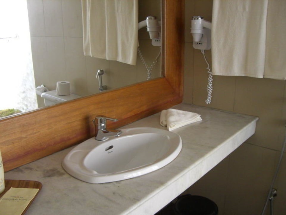 Halboffenes Bad Adaaran Select Hudhuran Fushi - Premium All Inclusive