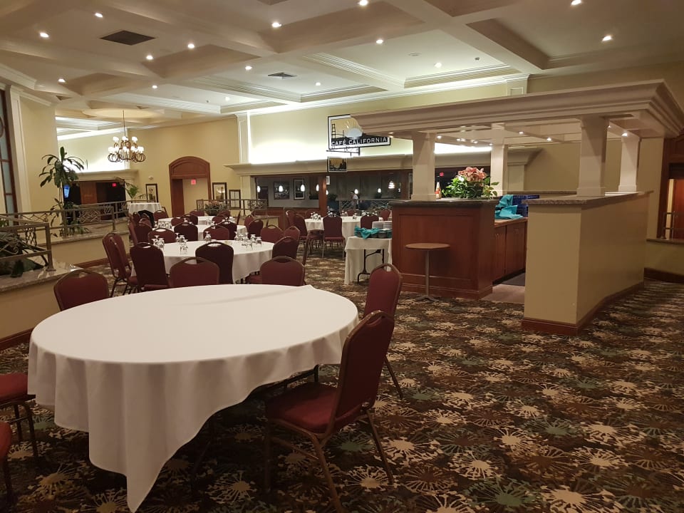 Gastro Wyndham Visalia