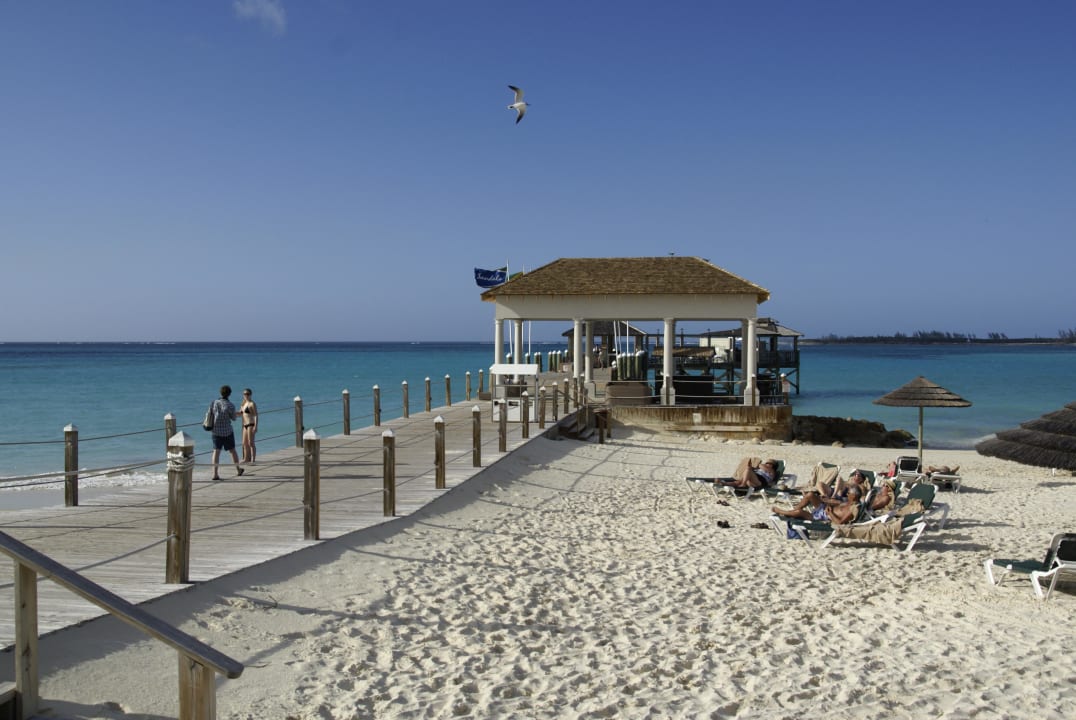 Pier mit Transfermöglichkeit zur Privatinsel Sandals Royal Bahamian
