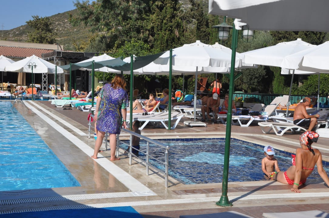 Children pool area Hotel  Pigale