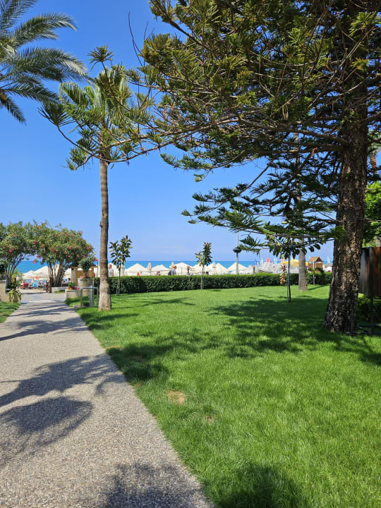 Gartenanlage Nerton Hotel - Erwachsenenhotel ab 16 Jahren