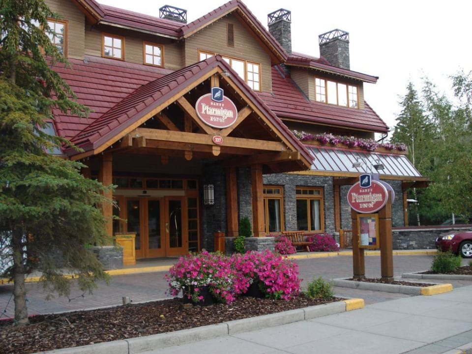 Aussenansicht des Hotels Hotel Banff Ptarmigan Inn