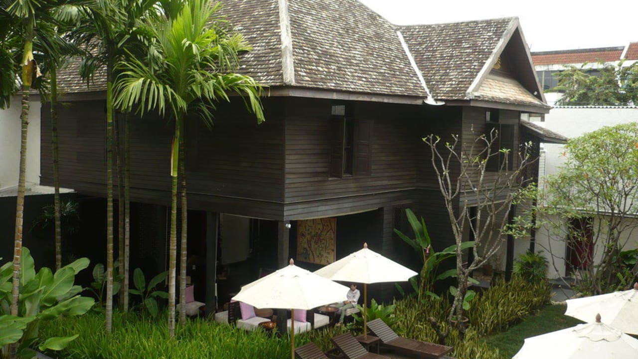 Rezeption im unteren Bereich Hotel U Chiang Mai