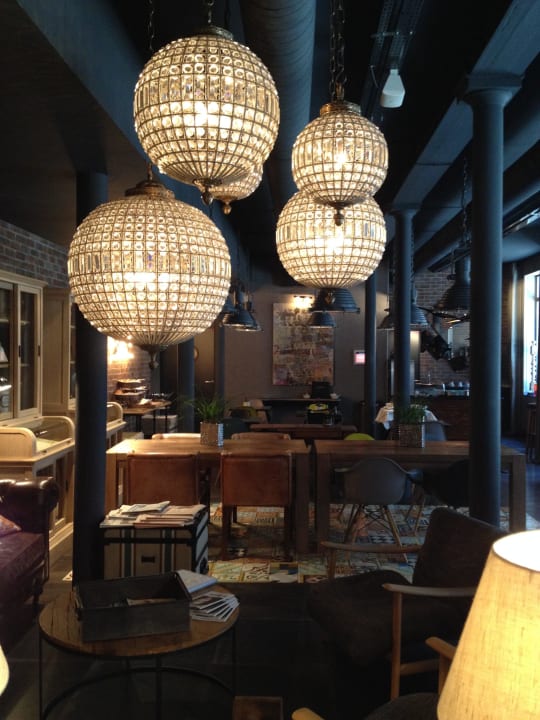 Lobby und Frühstücksbereich Hotel Fabric