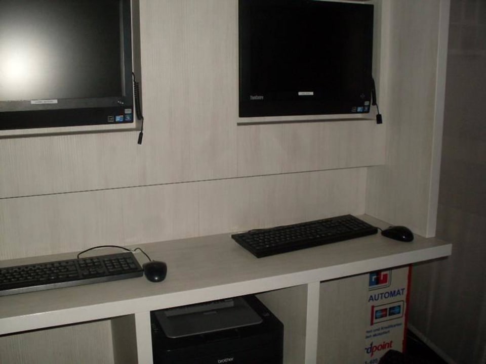 PC´s in der Lobby Hotel International Hamburg